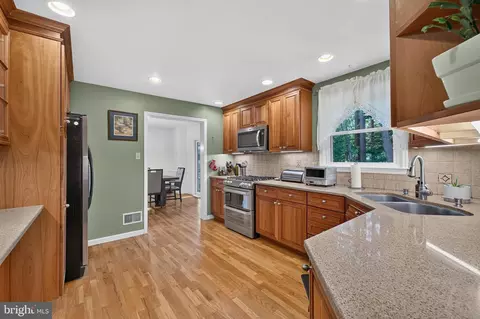237 Crystal Ct, Newark, DE 19713 photo 9