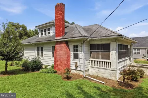 Exterior - 117 Main St, Townsend, DE 19734 photo 1 of 16