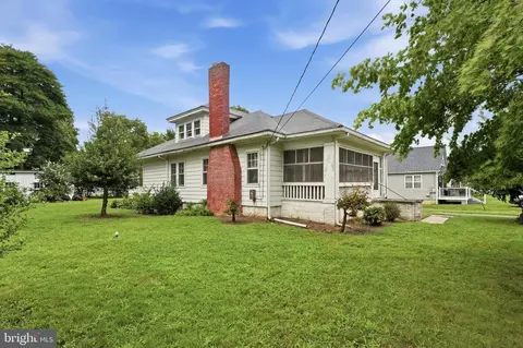 Exterior - 117 Main St, Townsend, DE 19734 photo 6 of 16