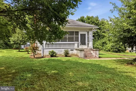 Exterior - 117 Main St, Townsend, DE 19734 photo 2 of 16