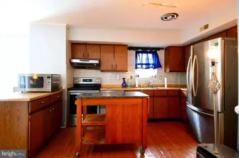 Kitchen - 35 Valley Forge Ct, Newark, DE 19702 photo 1 of 2