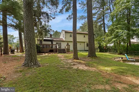 Exterior - 805 Rock Ln, Newark, DE 19713 photo 3 of 11