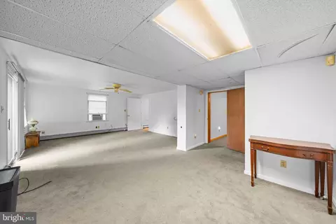 Living - 951 Barksdale Rd, Newark, DE 19711 photo 5 of 5