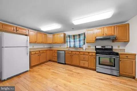 Kitchen - 951 Barksdale Rd, Newark, DE 19711 photo 1 of 1