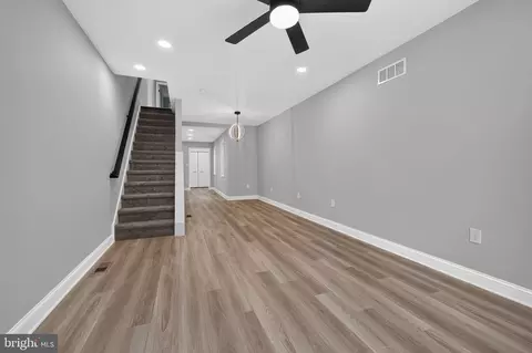 Entry Way - 809 E Seventh St, Wilmington, DE 19801 photo 1 of 13