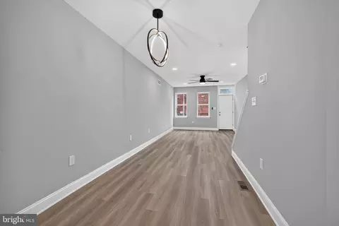Entry Way - 809 E Seventh St, Wilmington, DE 19801 photo 6 of 13