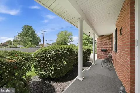 Exterior - 3 Ware Rd, Newark, DE 19711 photo 3 of 12