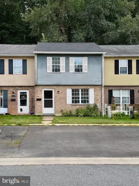 Exterior - 254 Whitherspoon Ln, Newark, DE 19713 photo 1 of 2