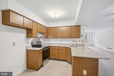 Kitchen - 8 Orourke Ct, Newark, DE 19702 photo 3 of 4