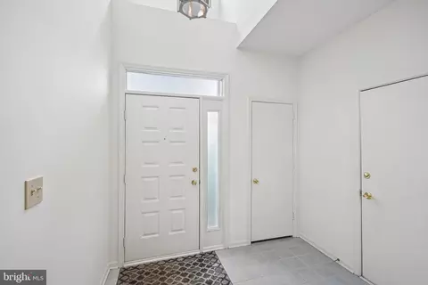 Entry Way - 8 Orourke Ct, Newark, DE 19702 photo 1 of 3