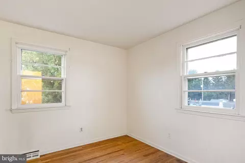 Bedroom - 502 E Basin Rd, New Castle, DE 19720 photo 1 of 4