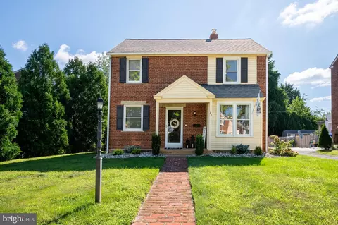 42 Hurst Rd, Wilmington, DE 19803