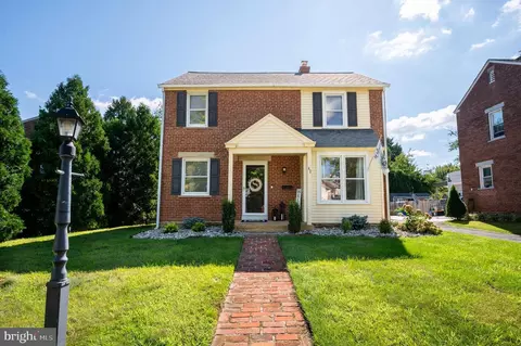 42 Hurst Rd, Wilmington, DE 19803