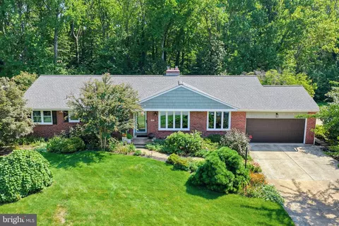 1409 Ivy Dr, Wilmington, DE 19803
