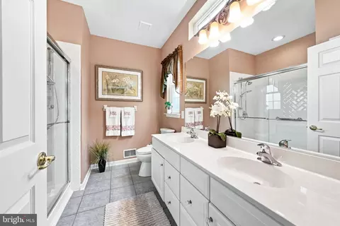 Bath - 54 Springmill Dr, Middletown, DE 19709 photo 1 of 3