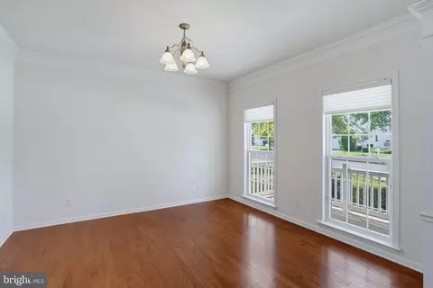 Living - 305 Sentinel Ln, Newark, DE 19702 photo 1 of 7