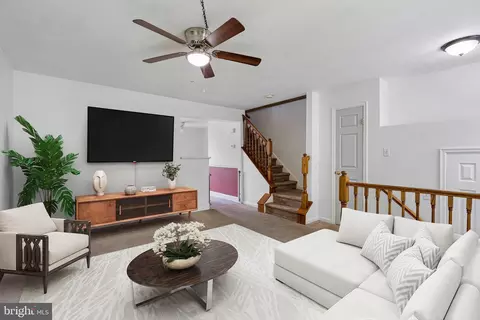 Living - 654 Corsica Ave, Bear, DE 19701 photo 1 of 3
