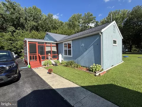 7 Pine Tree Ln, Townsend, DE 19734 photo 6