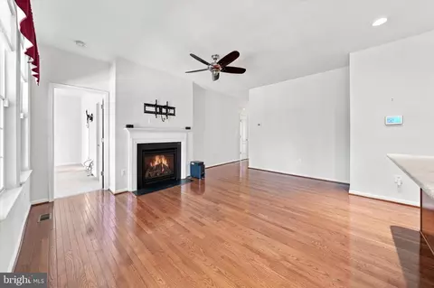 Living - 631 Red Maple Rd, Middletown, DE 19709 photo 1 of 4