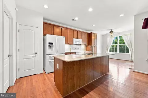 Kitchen - 631 Red Maple Rd, Middletown, DE 19709 photo 2 of 4