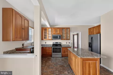 Kitchen - 1 Foxfield Ct, Bear, DE 19701 photo 2 of 4