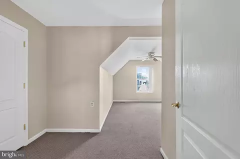 Entry Way - 1 Foxfield Ct, Bear, DE 19701 photo 13 of 16