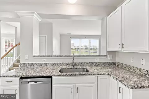 Kitchen - 161 Springfield Cir, Middletown, DE 19709 photo 2 of 4