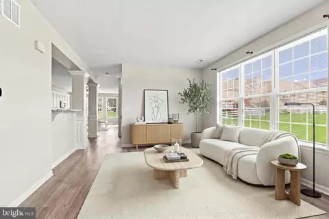 Living - 161 Springfield Cir, Middletown, DE 19709 photo 1 of 10