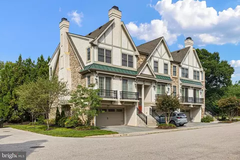 106 Sutton Way, Newark, DE 19711
