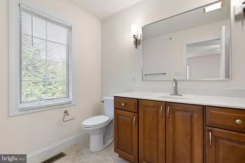 Bath - 106 Sutton Way, Newark, DE 19711 photo 2 of 3
