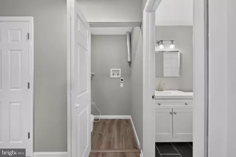 Entry Way - 71 Mercer Dr, Newark, DE 19713 photo 12 of 15