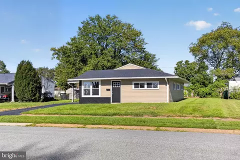 Exterior - 71 Mercer Dr, Newark, DE 19713 photo 8 of 12