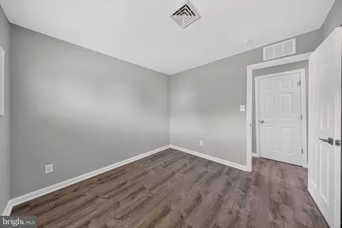 Entry Way - 71 Mercer Dr, Newark, DE 19713 photo 10 of 15