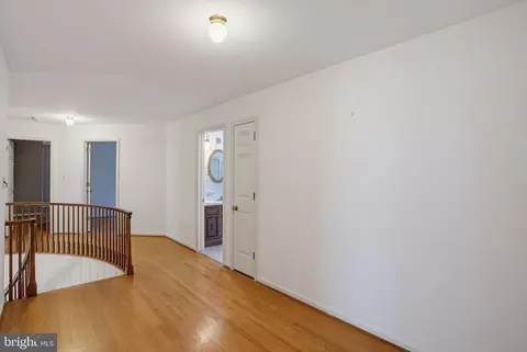 Entry Way - 301 Caravel Dr, Bear, DE 19701 photo 5 of 7