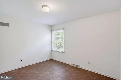 Bedroom - 301 Caravel Dr, Bear, DE 19701 photo 7 of 7