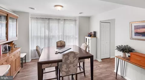 Dining - 128 E Green Valley Cir, Newark, DE 19711 photo 1 of 1
