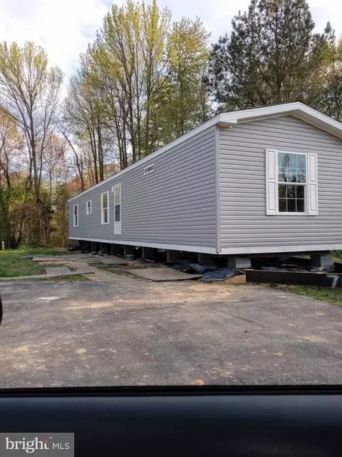 95 N Dragon Dr, Bear, DE 19701 photo 4