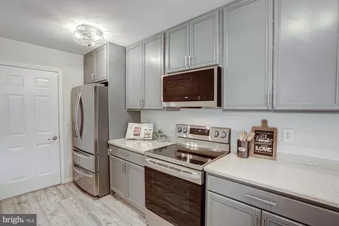 Kitchen - 259 Avonbridge Dr, Townsend, DE 19734 photo 4 of 5