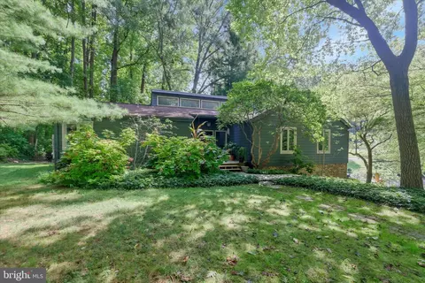 10 Cinnamon Dr, Hockessin, DE 19707