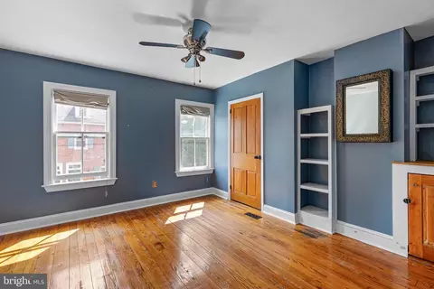 Bedroom - 114 E 4th St, New Castle, DE 19720 photo 2 of 5