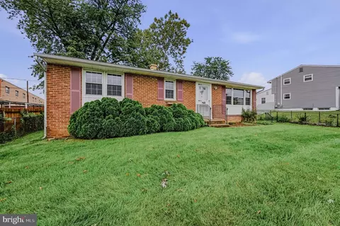 Exterior - 308 Brewster Dr, Newark, DE 19711 photo 2 of 6