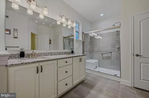 Bath - 642 Vivaldi Dr, Middletown, DE 19709 photo 2 of 3