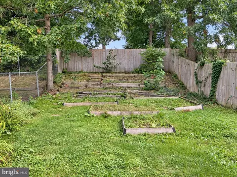 Exterior - 41 Bradley Dr, Newark, DE 19702 photo 2 of 2