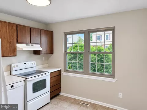 Kitchen - 41 Bradley Dr, Newark, DE 19702 photo 1 of 2