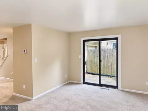 Living - 41 Bradley Dr, Newark, DE 19702 photo 5 of 5
