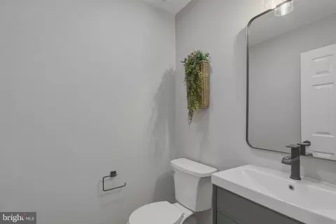 Entry Way - 4 Wellspring Dr, Bear, DE 19701 photo 6 of 11