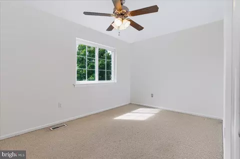 Bedroom - 25 Avignon Dr, Newark, DE 19702 photo 2 of 4