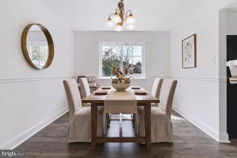 Dining - 25 Avignon Dr, Newark, DE 19702 photo 1 of 1