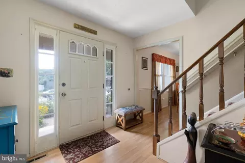 Entry Way - 231 E Seneca Dr, Newark, DE 19702 photo 1 of 2