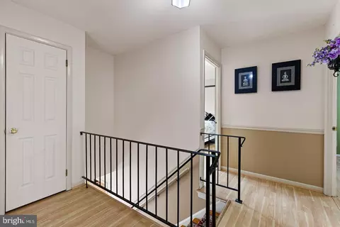 Entry Way - 231 E Seneca Dr, Newark, DE 19702 photo 2 of 2